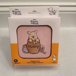 Disney Winnie the Pooh hunny pot LED compact mirror NIB